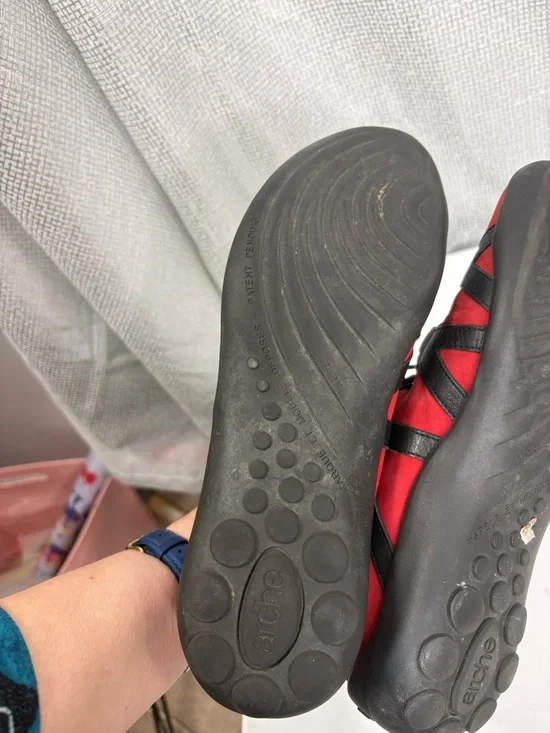 Arche Red Suede Lace-Up Flats with Black Straps size 40 / 9 - Picture 6 of 9